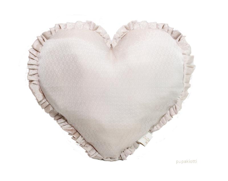 Cuscino toy a forma di cuore per cane 