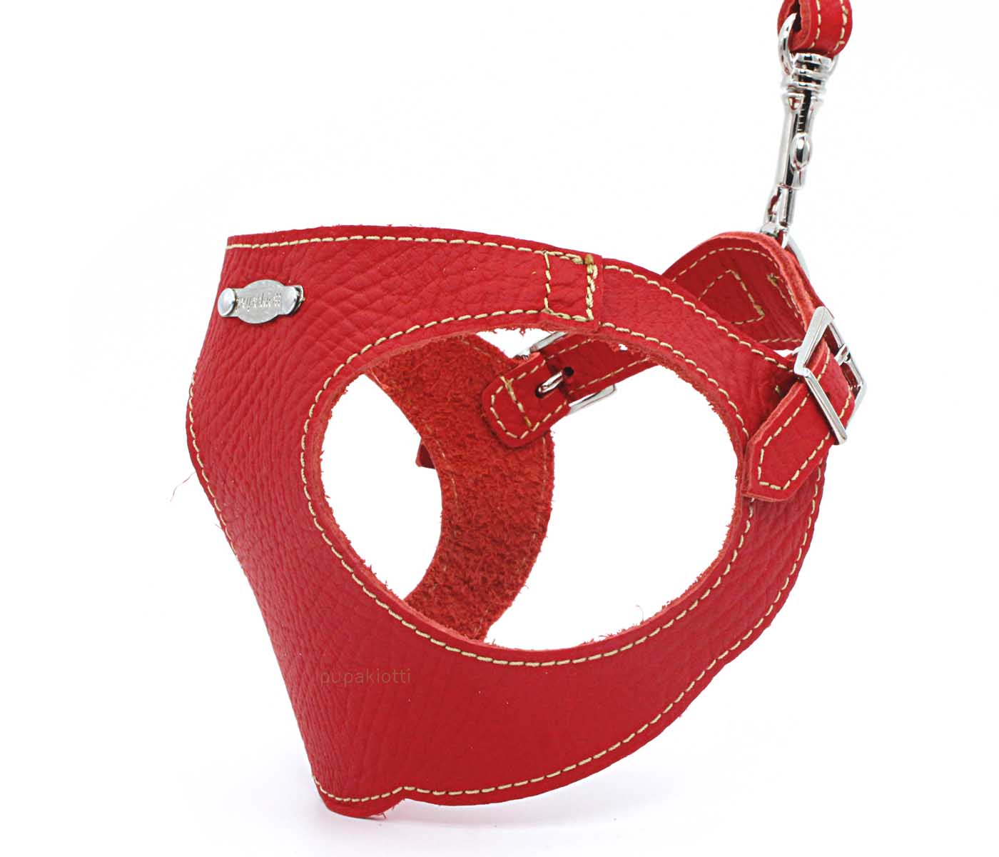 Basic. Ergonomic and adjustable leather harness for dogs