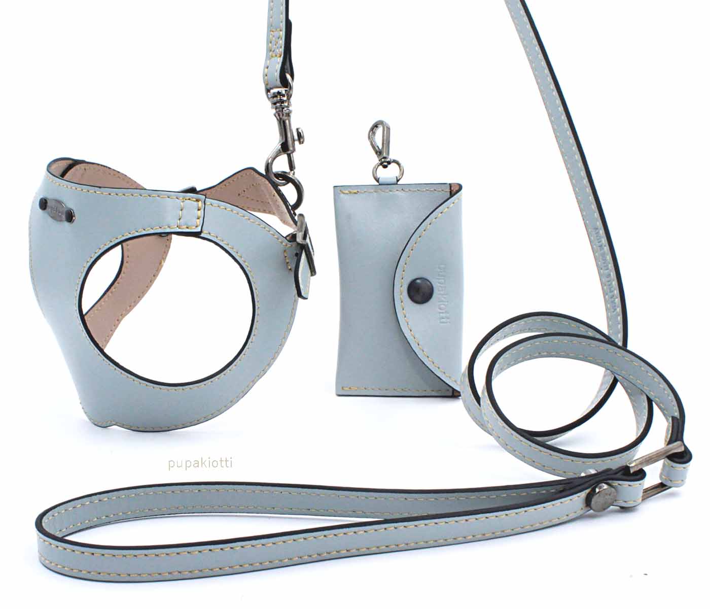 PREMIUM. SET 3 pieces. Leather harness and leash with poop bags dispenser for dog