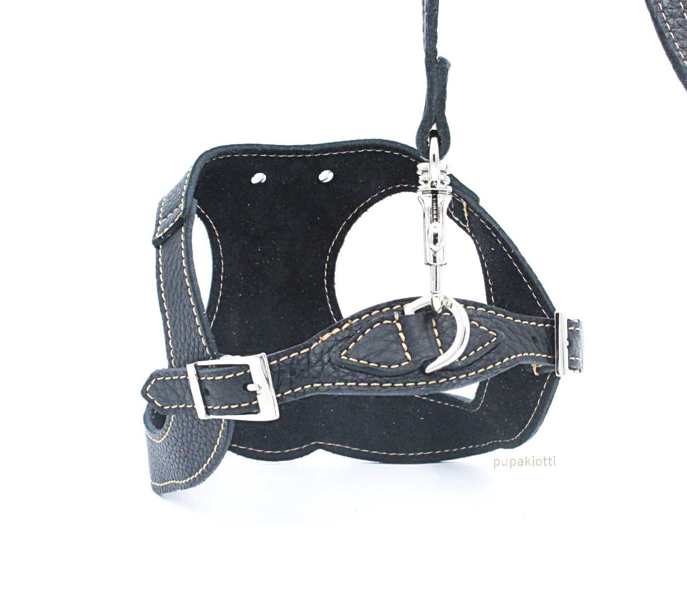 Basic. Ergonomic and adjustable leather harness for dogs