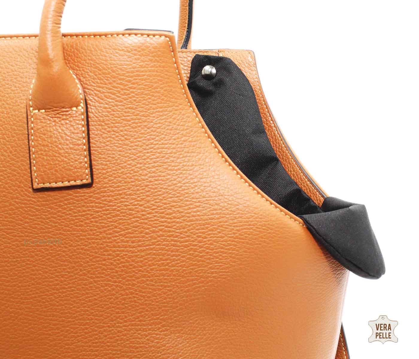 Vilma. Carrying Bag made with Genuine Leather for dog