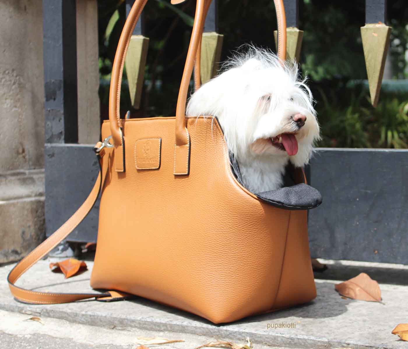 Vilma. Carrying Bag made with Genuine Leather for dog